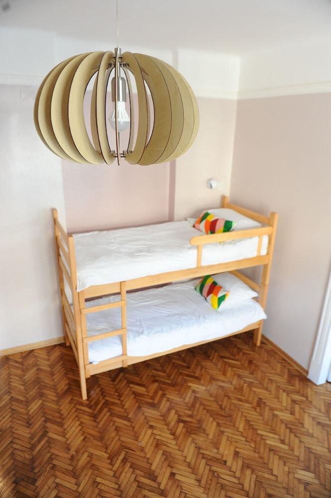 Roommates Hostel Belgrád Kültér fotó