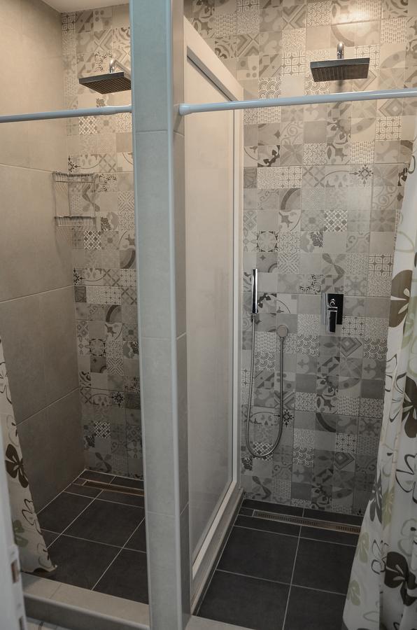 Roommates Hostel Belgrád Kültér fotó