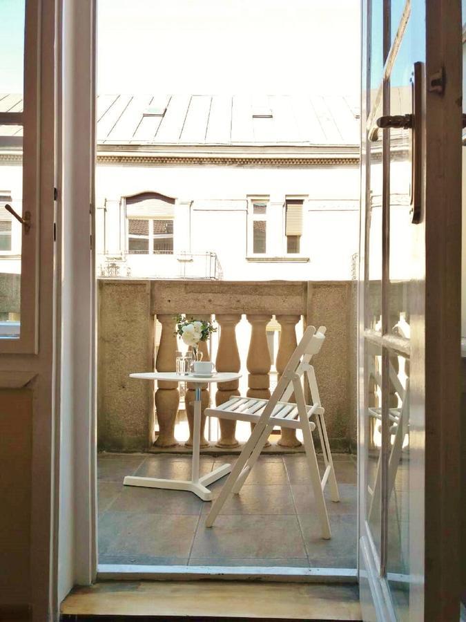 Roommates Hostel Belgrád Kültér fotó